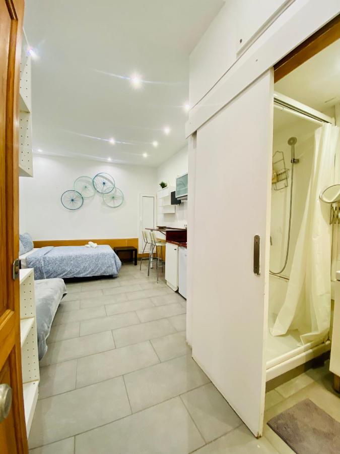 Caterina look Izquierda Appartement Barcelona Buitenkant foto